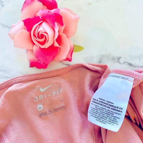 💕Nike Dri-Fit Tan Sports Shirt SZ XL - Picture 12 of 13